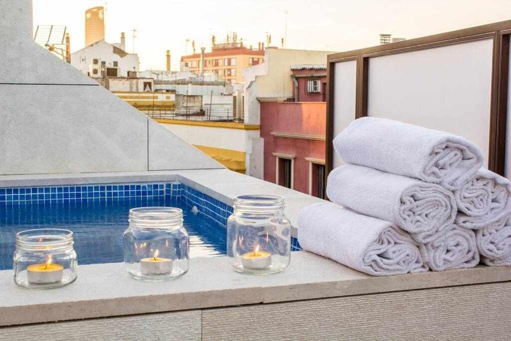 Atico Con Piscina Junto Catedral De Sevilla ภายนอก รูปภาพ