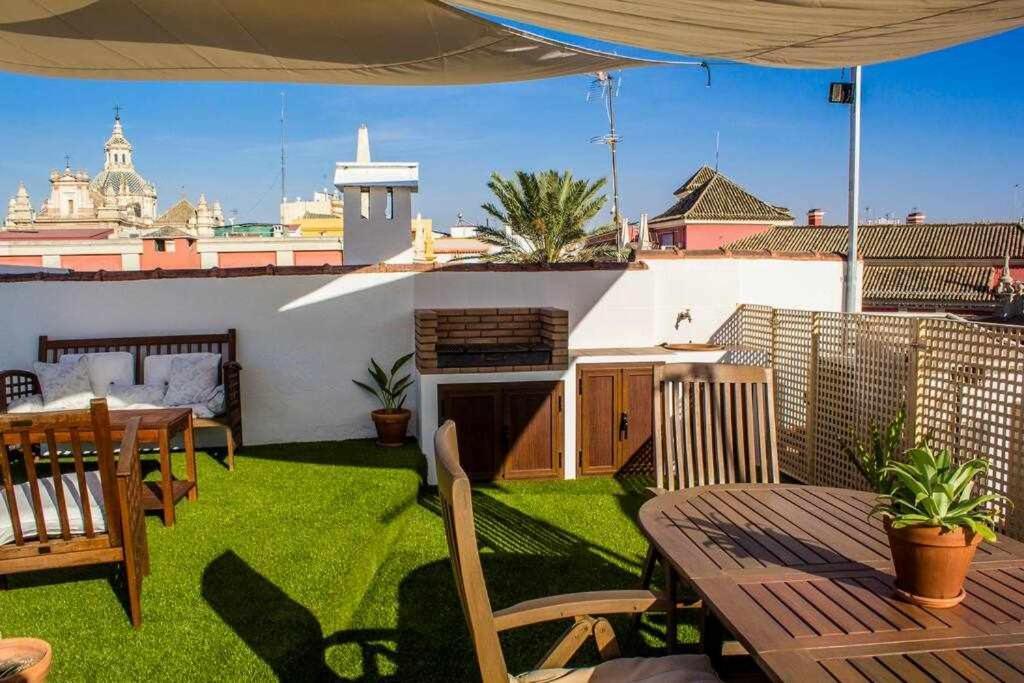 Atico Con Piscina Junto Catedral De Sevilla ภายนอก รูปภาพ